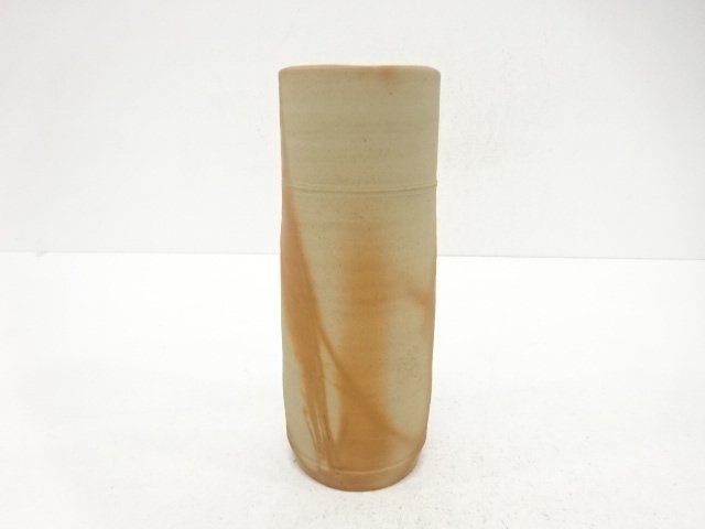  備前焼　近英夫造　緋襷　筒花入